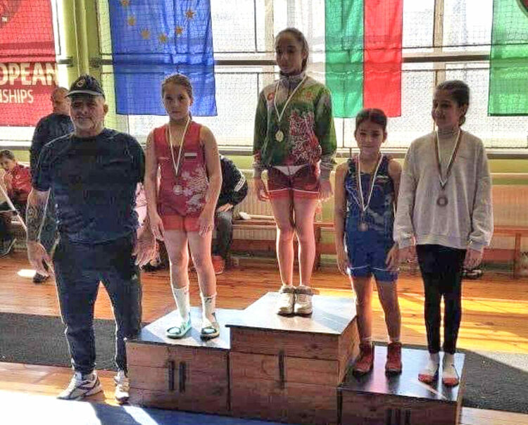 Шампионска титла и два бронза за боркините на Симеоновград и Хасково