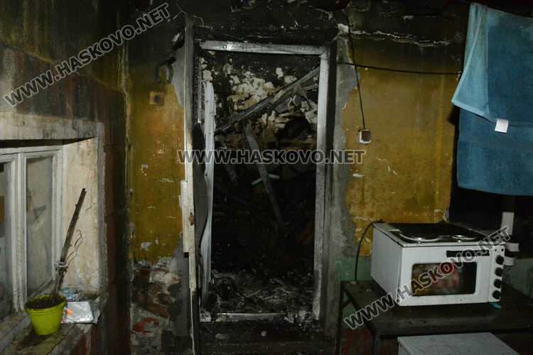 Пожар избухна в къща в Гарваново