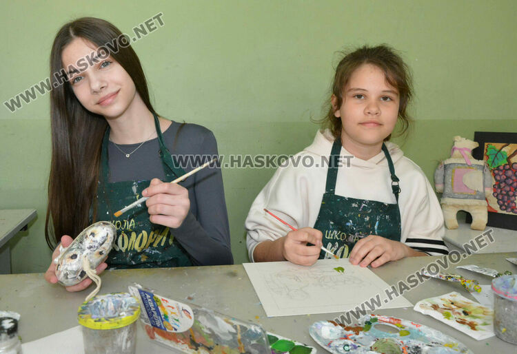 Възпитаници на Арт школа "Колорит" с отличия от два национални конкурса