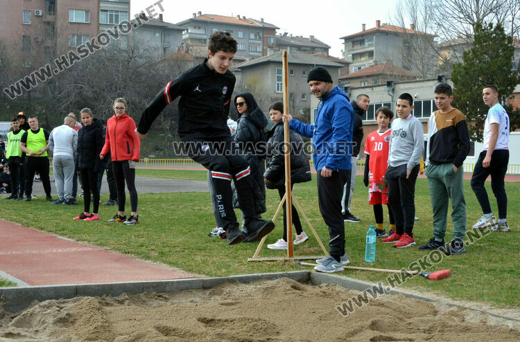 Станаха ясни шампионите в ученическите игри по лека атлетика