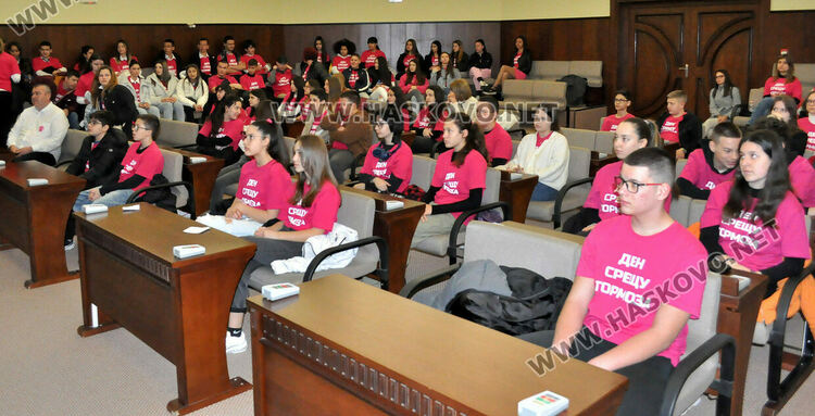 Ученик: Агресията в училище идва главно от семейната среда