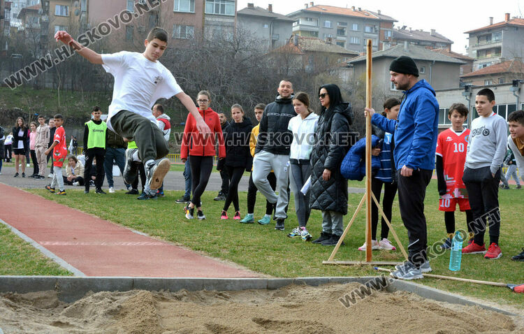 Станаха ясни шампионите в ученическите игри по лека атлетика