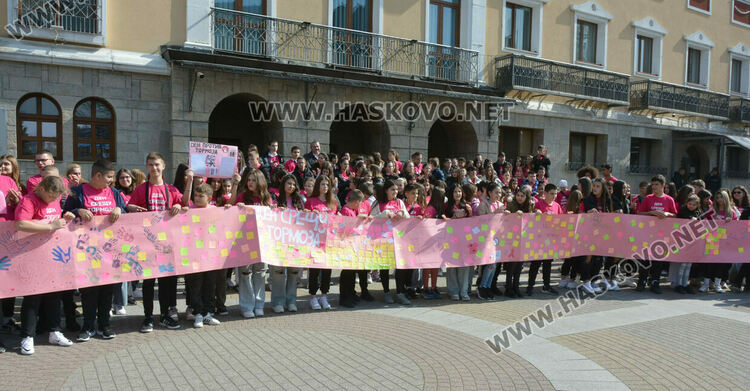 Ученик: Агресията в училище идва главно от семейната среда