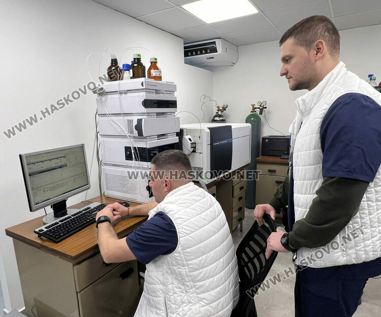 80 проби на денонощие обработва държавната лаборатория на ГКПП „Капитан Андреево“