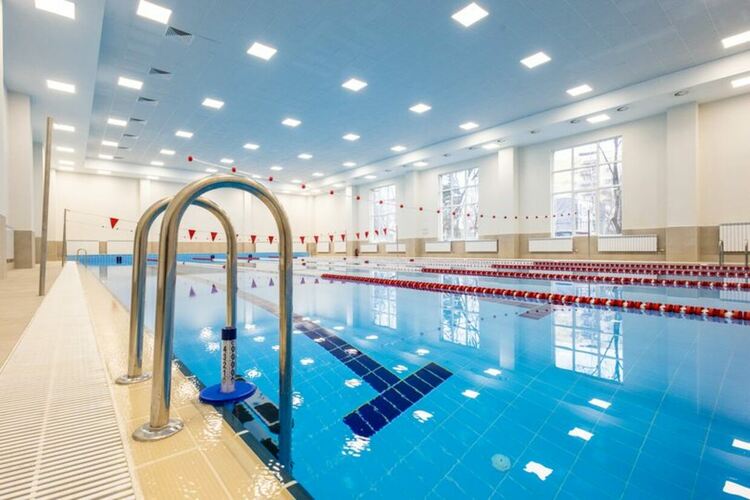 Новият плувен басейн в корпуса на ОУ „Св. Иван Рилски“ и ПМГ „Христо Смирненски“ ще отвори врати утре /01.03/