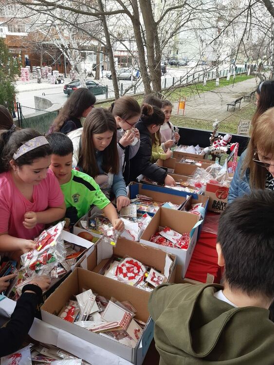 Алековци събраха 4435 лв за Йони