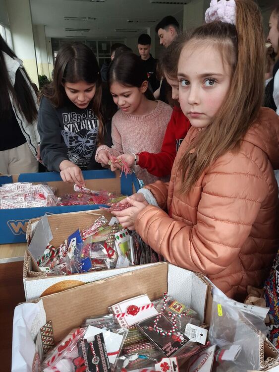 Алековци събраха 4435 лв за Йони