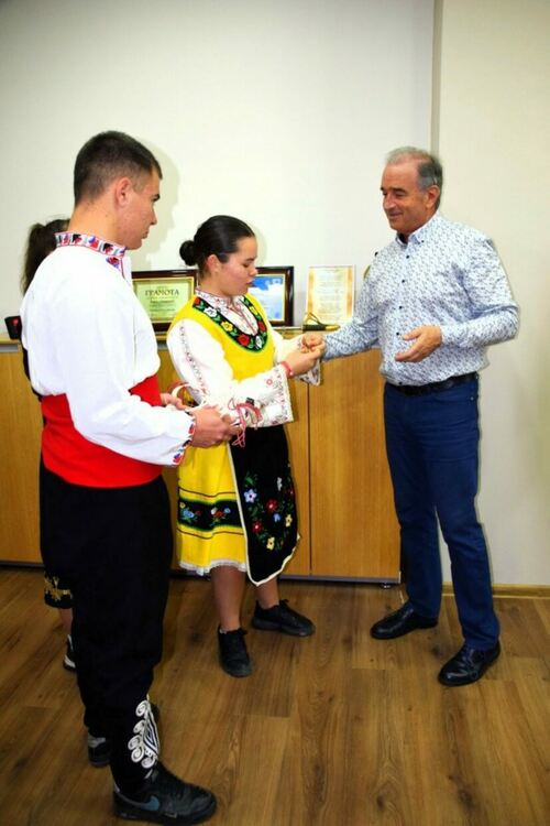 Пратеници на Баба Марта гостуваха на кмета на Асеновград 
