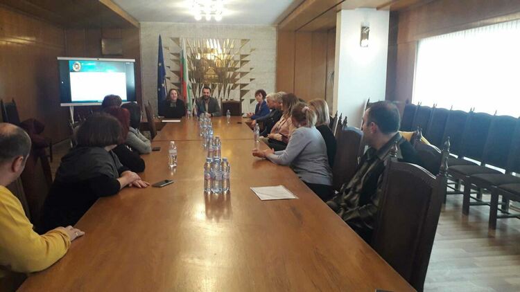 Секретарят на ЦКБППМН Петя Петрова:"Впечатлени сме от работата и дейностите на Местната комисия в Смолян"