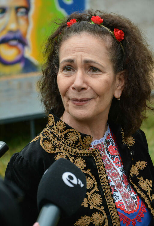 Ликовете на Левски, Ботев и Раковски посрещат възпитаниците на детската градина в Малево