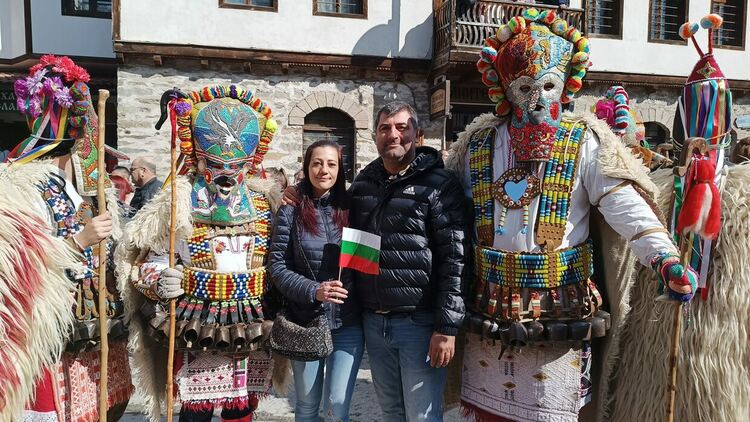 Кукери огласиха Широка лъка и прогониха злото