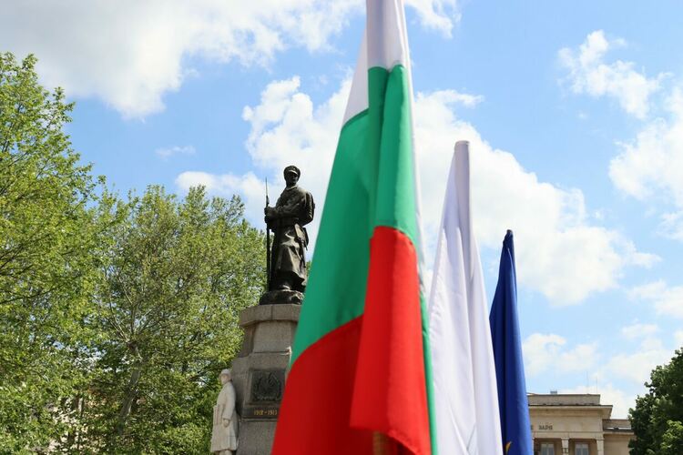 Облачно, но топло ще е времето в Хасково на 3 март