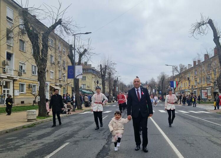 Кърджали тържествено чества Трети март