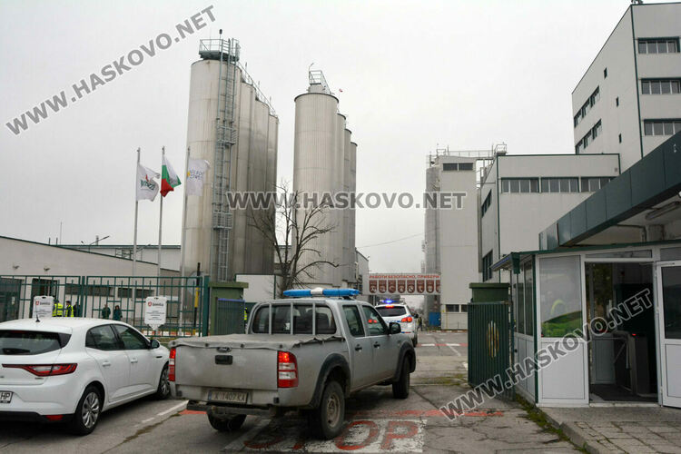 Пламна склад в Бирената фабрика, служители се евакуираха