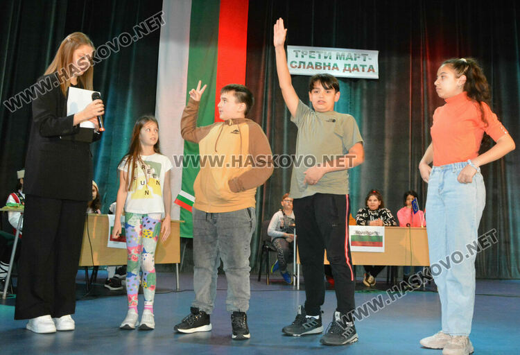 Отбор „Лъвчета“ от Малево е победител в състезанието „Трети март – славна дата“