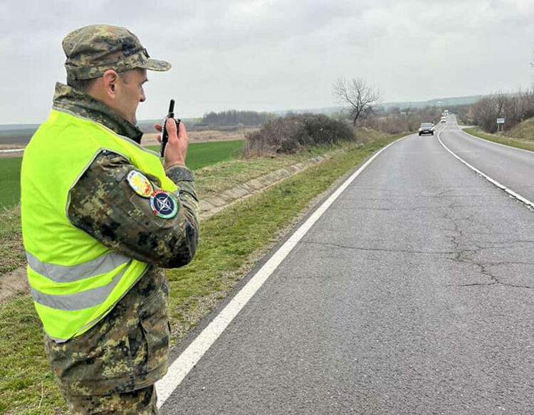 Военнослужещи от Хасково съдействаха при катастрофа с пострадал