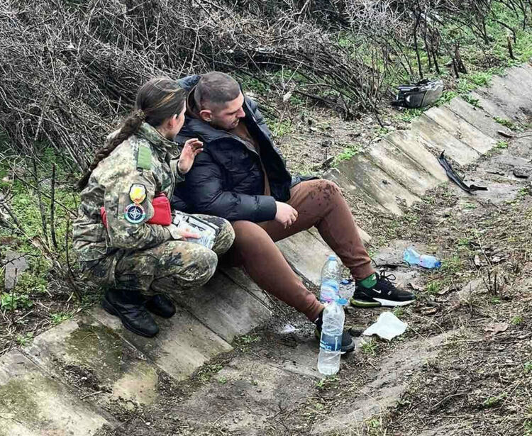 Военнослужещи от Хасково съдействаха при катастрофа с пострадал