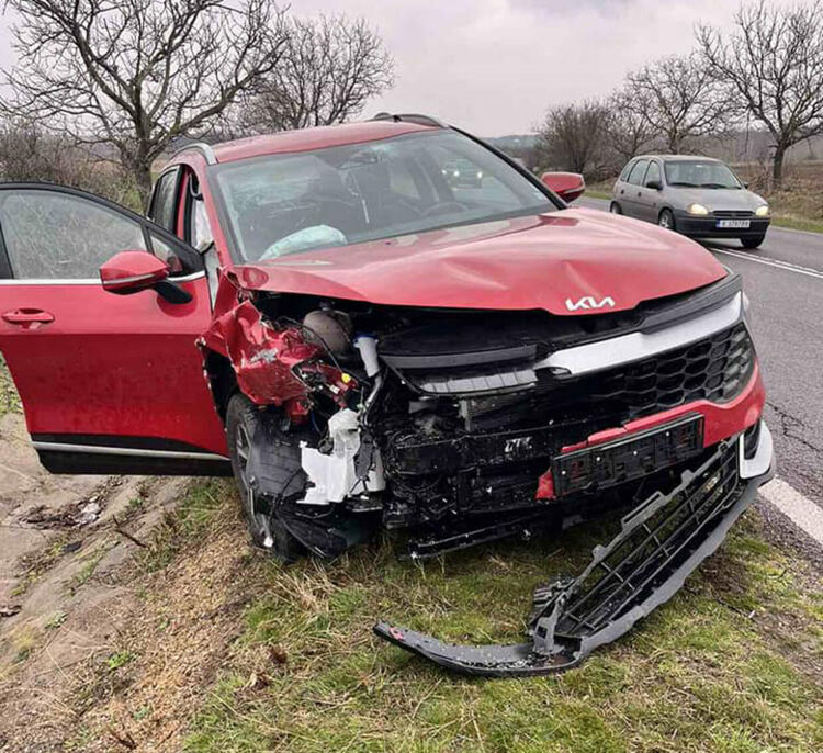 Военнослужещи от Хасково съдействаха при катастрофа с пострадал