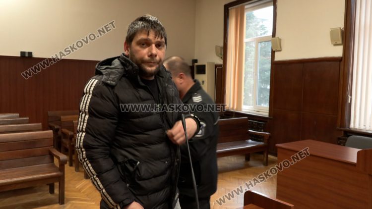 Съдът остави в ареста рецидивист, обвинен за грабежа на 68-годишна жена от Димитровград 