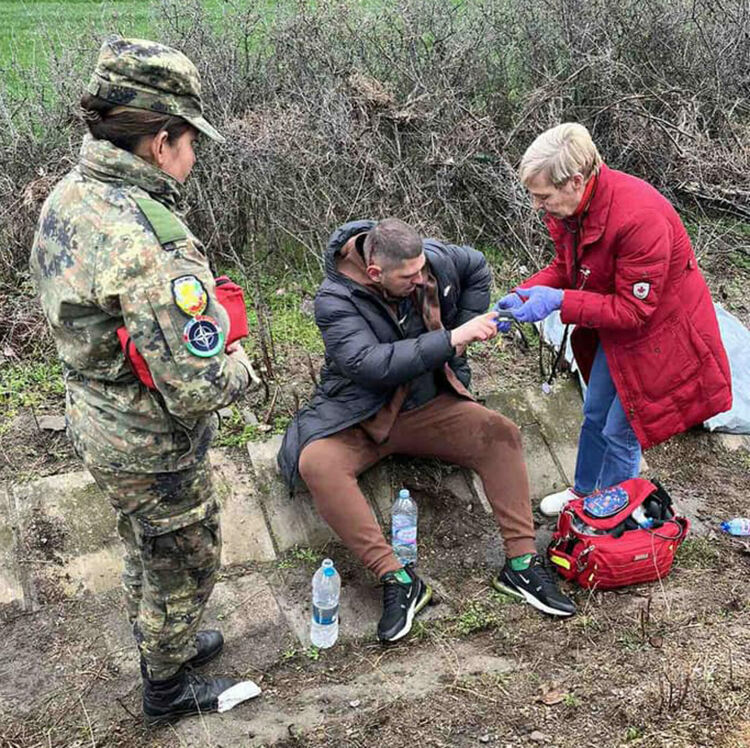 Военнослужещи от Хасково съдействаха при катастрофа с пострадал