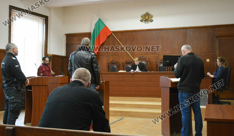 8 присъди имал грабителят от „Веспрем“, признава вина и съжалява