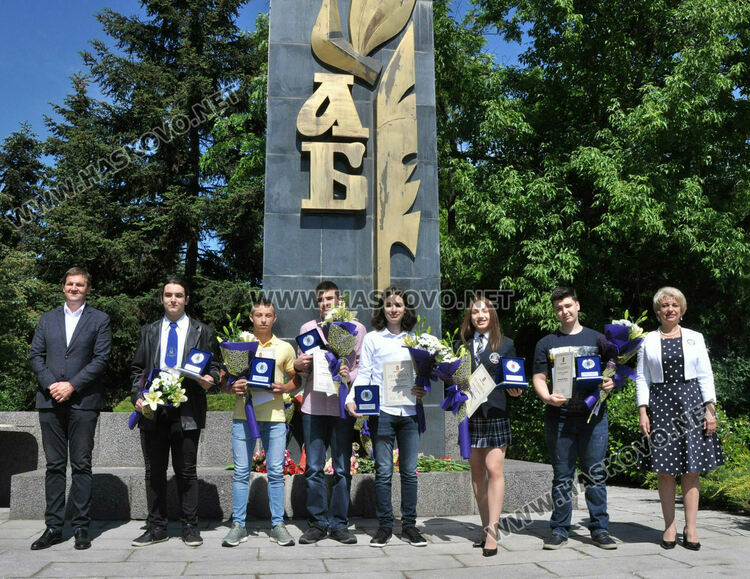 Започнаха номинациите за отличия в областта на образованието и културата в община Хасково