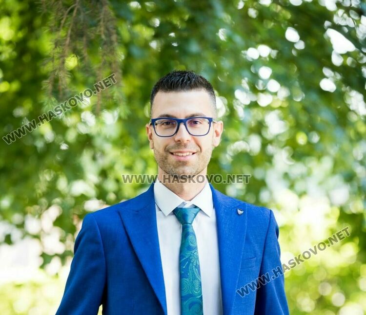 Спечелилият директорския конкурс д-р Георги Джумайов