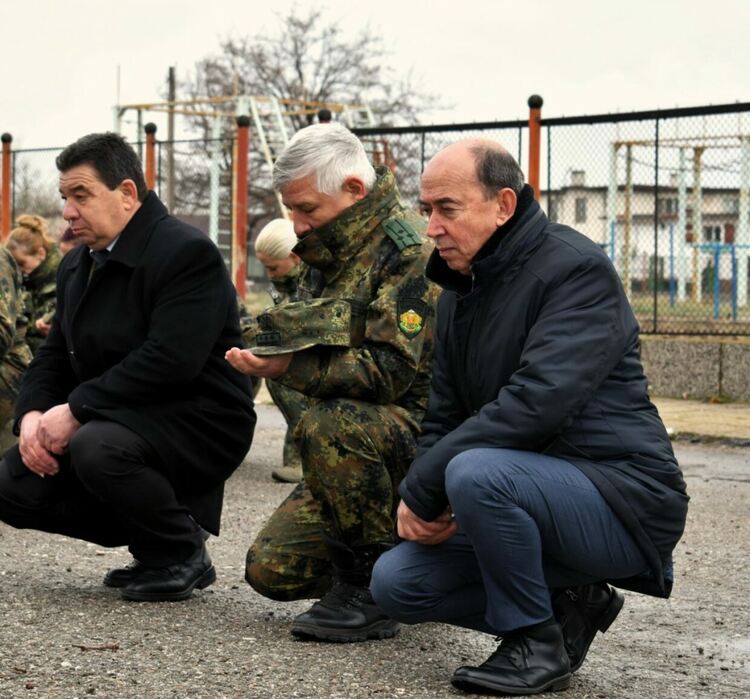 Започнаха тържествата по повод Деня на артилерията 