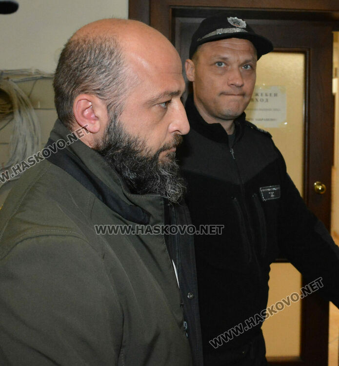 Оставиха в ареста тираджията, задържан с рекордните 378 кг марихуана