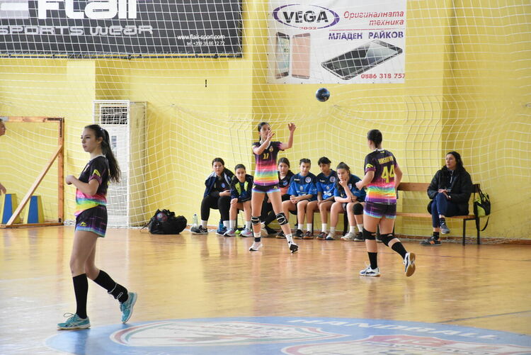 ХК “Хасково” с победа и загуба при 16-годишните