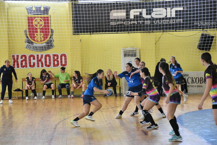 ХК “Хасково” с победа и загуба при 16-годишните