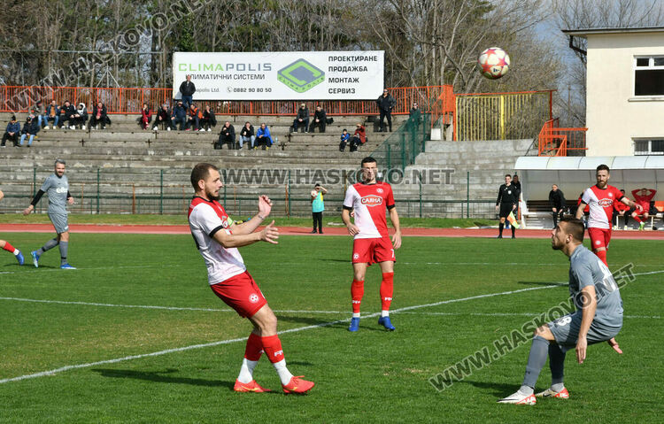 „Саяна Хасково“ с минимален успех над „Загорец“
