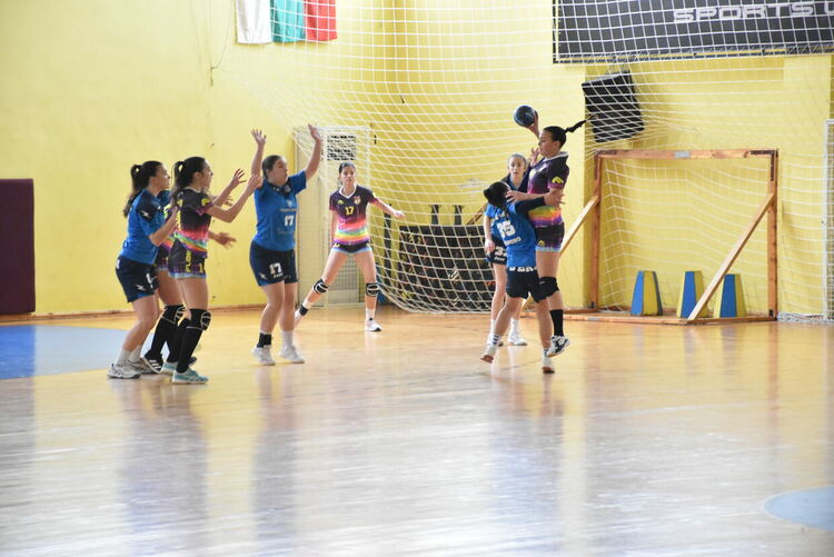 ХК “Хасково” с победа и загуба при 16-годишните