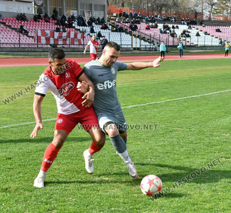 „Саяна Хасково“ с минимален успех над „Загорец“