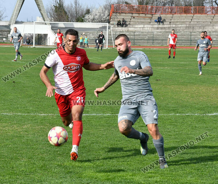 „Саяна Хасково“ с минимален успех над „Загорец“