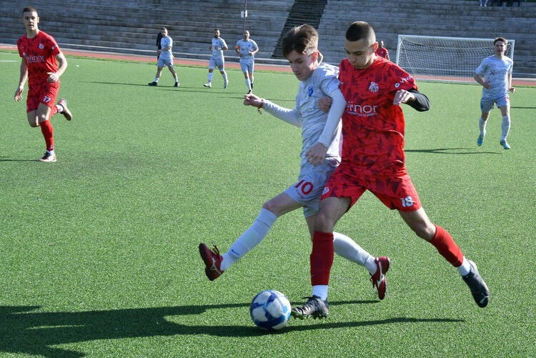 ОФК „Хасково“ с категоричен успех над „Върбица“