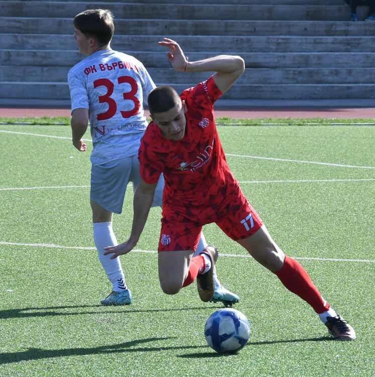 ОФК „Хасково“ с категоричен успех над „Върбица“