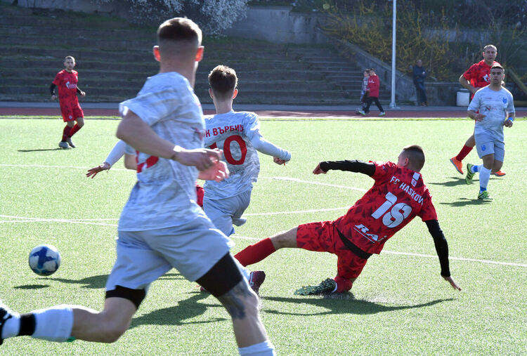 ОФК „Хасково“ с категоричен успех над „Върбица“