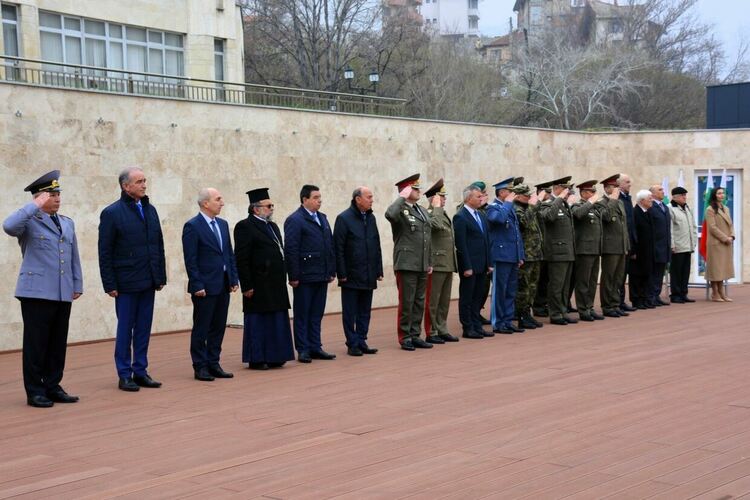 Кметът Грудев към военните: Съхранете честта и традициите на българската армия