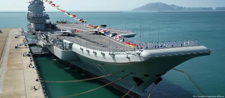 Самолетоносачът „Шандун“