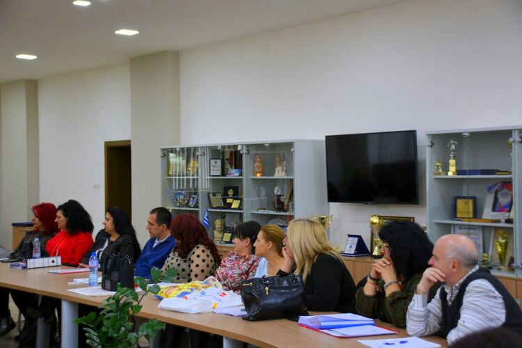 Обсъдиха как да се действа при възникване на извънредни ситуации или инциденти в учебните и детските заведения 