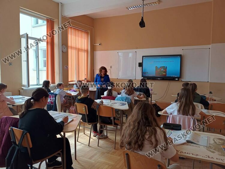 Учителите и директорите одобряват промяната за отсъствия до 15 дни с бележка от родител 