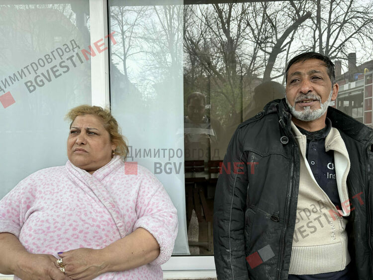 Мъж загина и 16 апартамента изгоряха в Димитровград, обвинения към пожарната