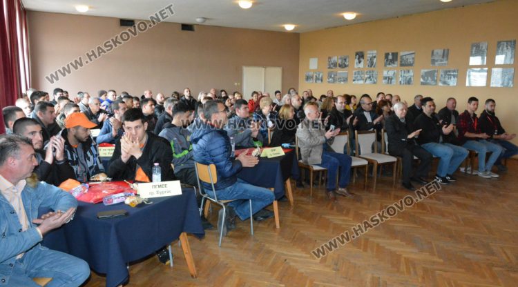 Най-добрите гимназисти автомонтьор и водачи на МПС се състезават в Хасково