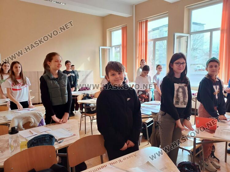 Учителите и директорите одобряват промяната за отсъствия до 15 дни с бележка от родител 