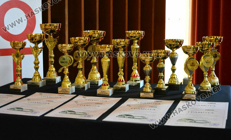 Най-добрите гимназисти автомонтьор и водачи на МПС се състезават в Хасково