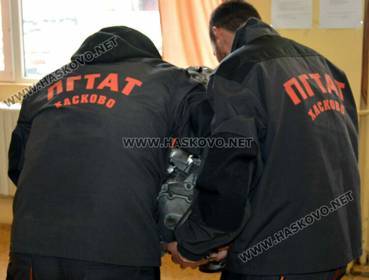 Тимът от  Бургас е  победителят в състезанието „Най-добър млад монтьор и водач на МПС“