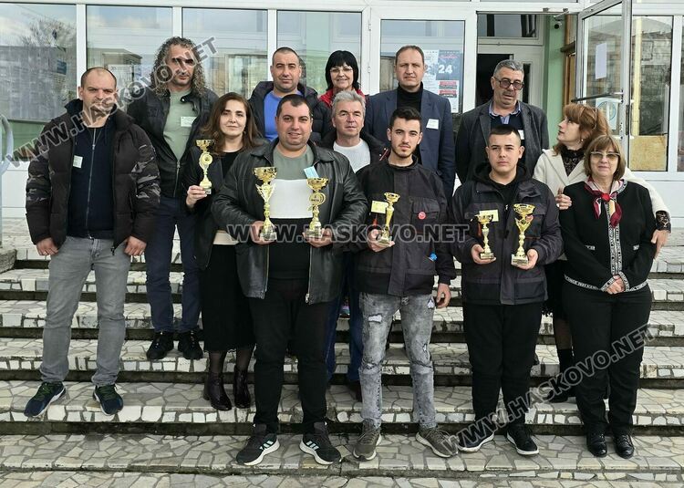 Тимът от  Бургас е  победителят в състезанието „Най-добър млад монтьор и водач на МПС“