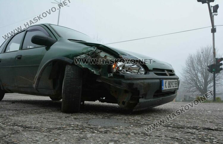 Сутрешната мъгла доведе до катастрофа в Хасково