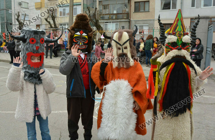 На Сирни Заговезни в ОУ "Климент Охридски" гониха злите сили 